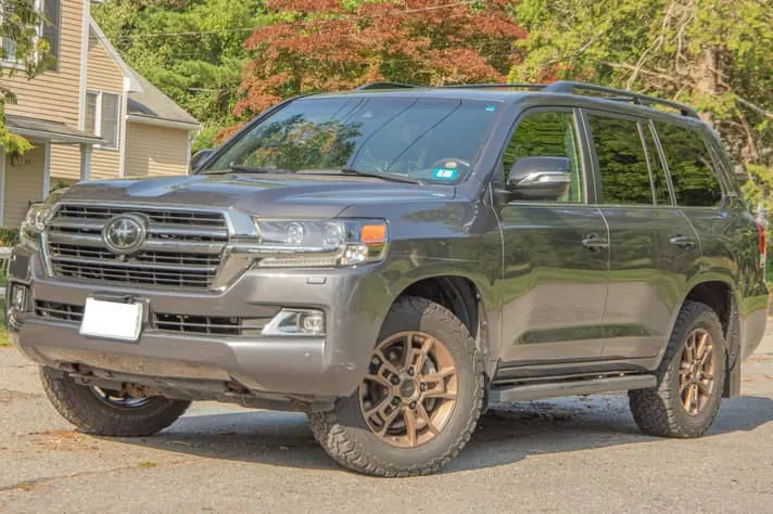 Toyota Land Cruiser Heritage Edition