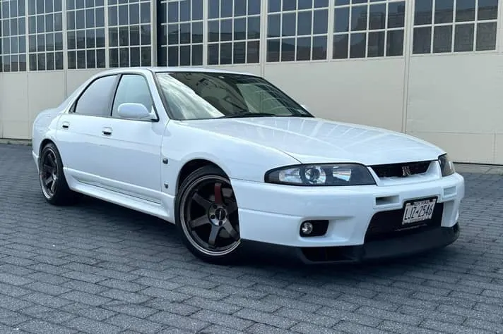1998 Nissan Skyline GT-R Autech 40th Anniversary Sedan